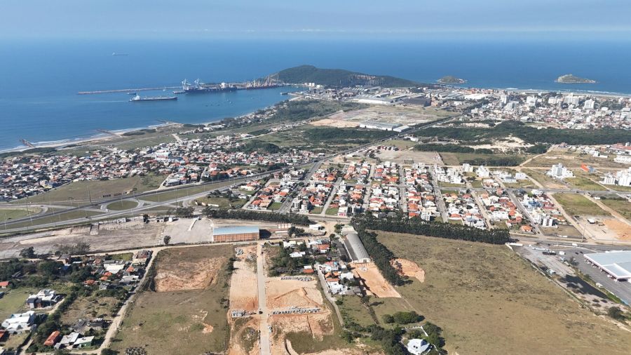 Terreno em Condom�nio - Venda - Village - Imbituba - SC