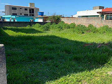 Terreno com Escritura � Venda na Praia da Ribanceira em Imbi