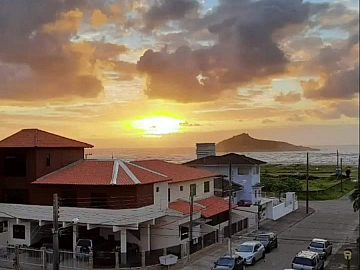 APTOS COM VISTA PRAIA DA VILA