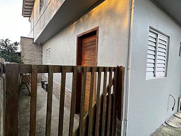 Kitnet mobiliada para aluguel anual no Arroio